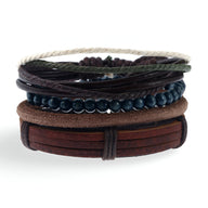Ensemble de 4 bracelets homme en cuir marron, bois foncé et perles noires élégantes.