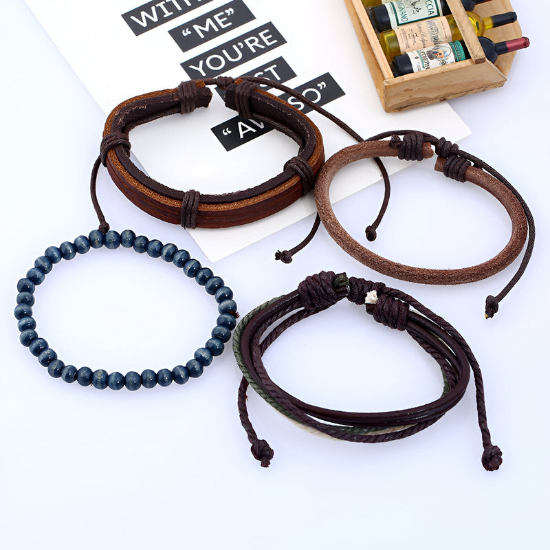 Ensemble de 4 bracelets pour homme en cuir café et perles de bois bleu, design élégant et varié.