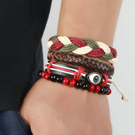 Ensemble de 4 bracelets tressés en cuir et perles rouges, noires, avec un œil protecteur en métal noir et blanc.