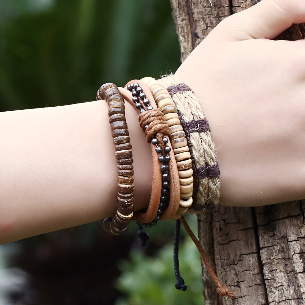 Ensemble de 4 bracelets marron en cuir, noix de coco et tissu tissé, styles variés, mixte.