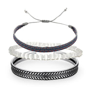 Trio de bracelets tibétains homme, cordon gris tressé, perles blanches et bracelet argent gravé motif feuille.