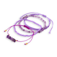 Ensemble de bracelets violets en pierres naturelles d'améthyste et perles, style tressé et ajustable.
