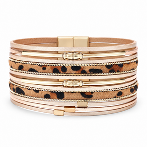 Packshot studio bracelet Hilana Marron, vue de face sur fond blanc — 8 octobre 2026