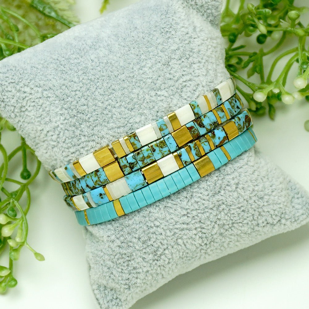 Juego de 4 pulseras de cuentas japonesas Miyuki en turquesa jaspeado y blanco, conjunto para mujer, joyas elásticas para la muñeca, set de cuatro piezas, accesorios veraniegos luminosos, modelo Rinka