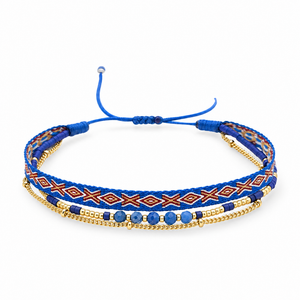 Packshot studio bracelet Bracelet multi-rangs en pierres naturelles et perles Miyuki, finition doree, modele Thaliane Lapis Lazuli, vue de face sur fond blanc — 9 octobre 2026