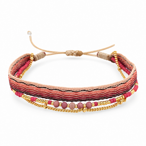 Packshot studio bracelet Bracelet multi-rangs en pierres naturelles et perles Miyuki, finition doree, modele Thaliane Rhodochrosite, vue de face sur fond blanc — 9 octobre 2026
