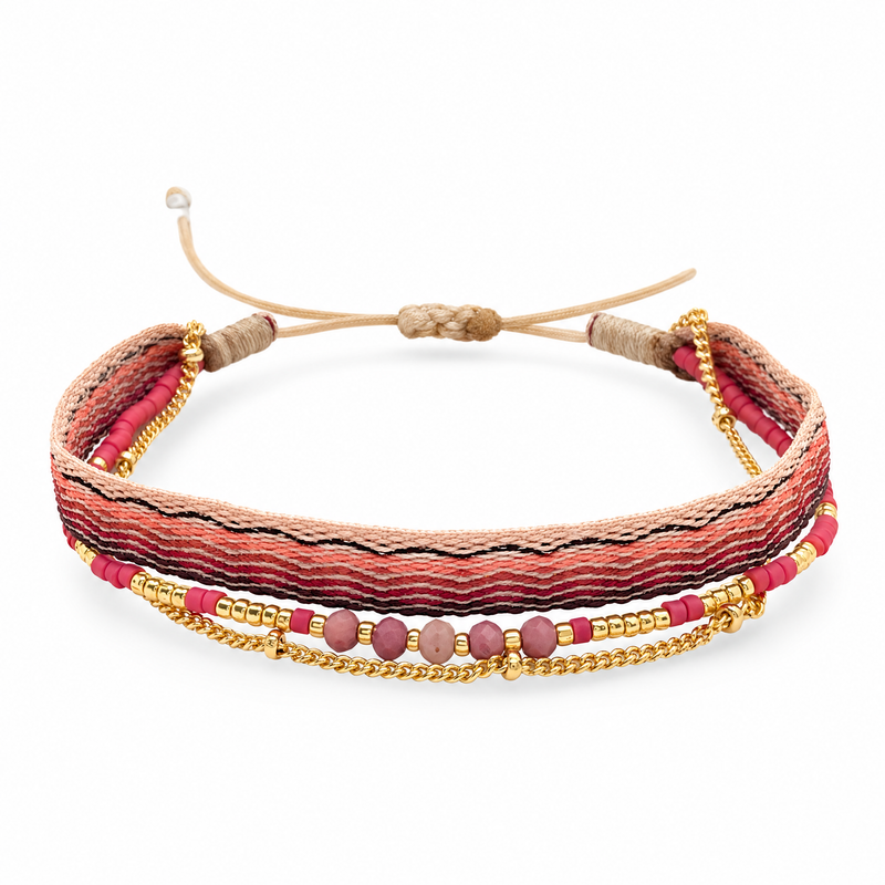 Packshot studio bracelet Bracelet multi-rangs en pierres naturelles et perles Miyuki, finition doree, modele Thaliane Rhodochrosite, vue de face sur fond blanc — 9 octobre 2026