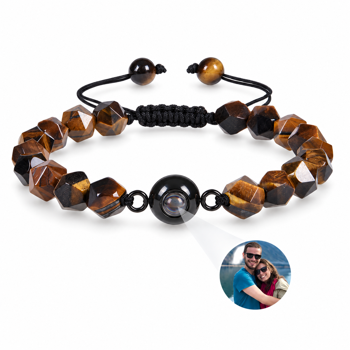 Bracelet photo personnalisé, en pierres naturelles — modèle Tonali — Oeil de tigre — packshot studio photo sous lentille