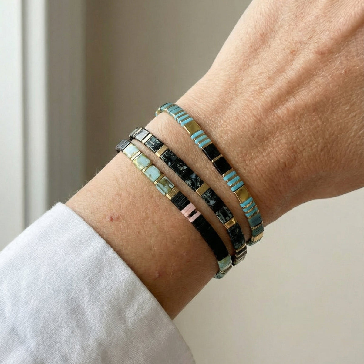 Trio aus japanischen Perlenarmbändern für Damen, Modell Nikia