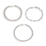 Trio de bracelets pour homme en maille titane argenté, styles chaînette variés et fermoirs mousqueton.