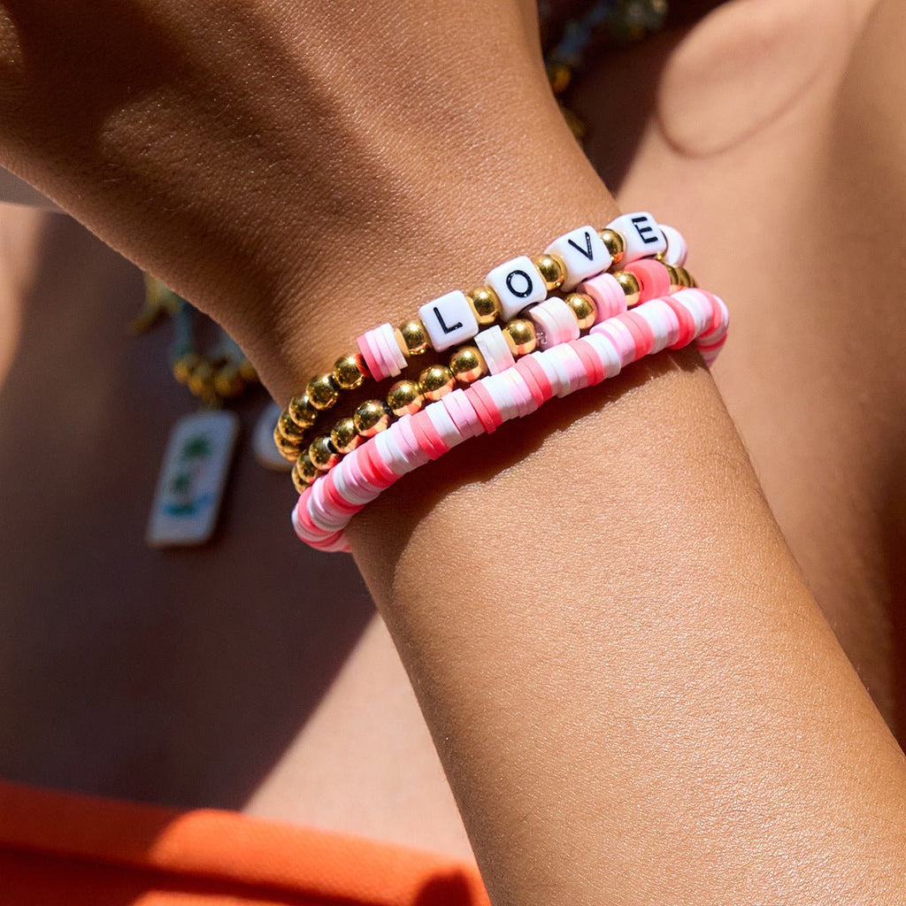 Trio de bracelets, résine et perles, "LOVE", coloré, pour femme, modèle Atsana - La Boutique du Bracelet