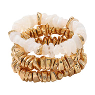 Trio de bracelets dorés et blancs, éclat brillant, design texturé et irrégulier, modèle Anaise.