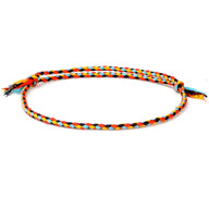 Trio de bracelets tibétains tressés en coton multicolore avec détails argentés, style homme.