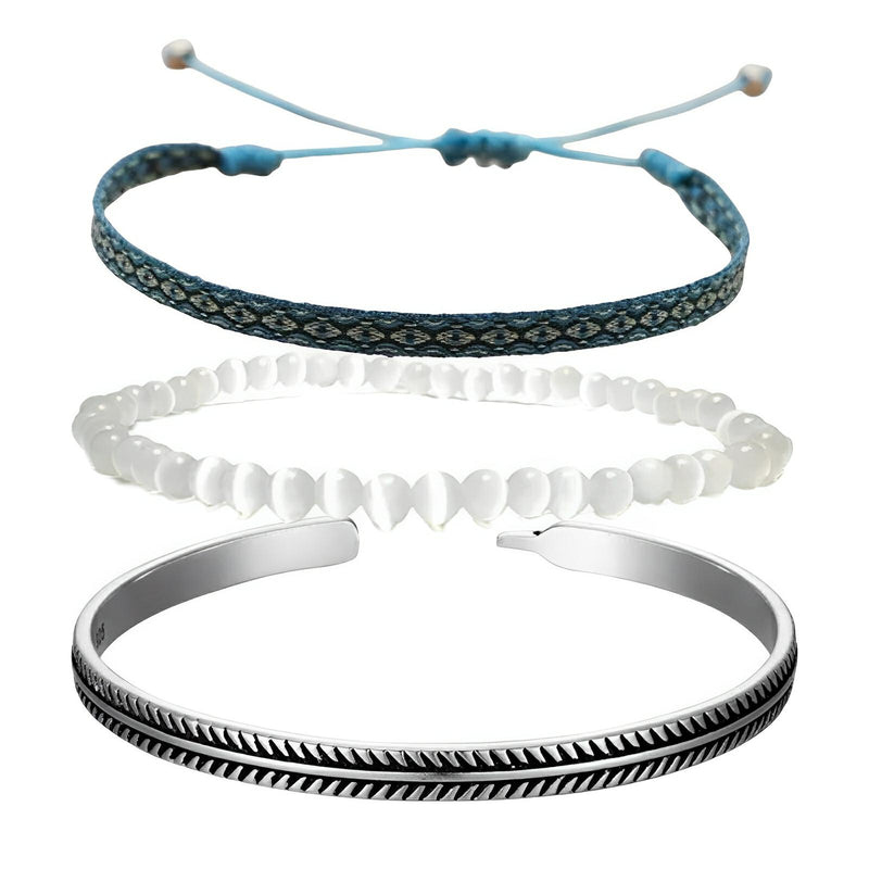 Trio de bracelets homme bleu et blanc en oeil de chat et argent avec motifs tressés et chaîne ajustable.