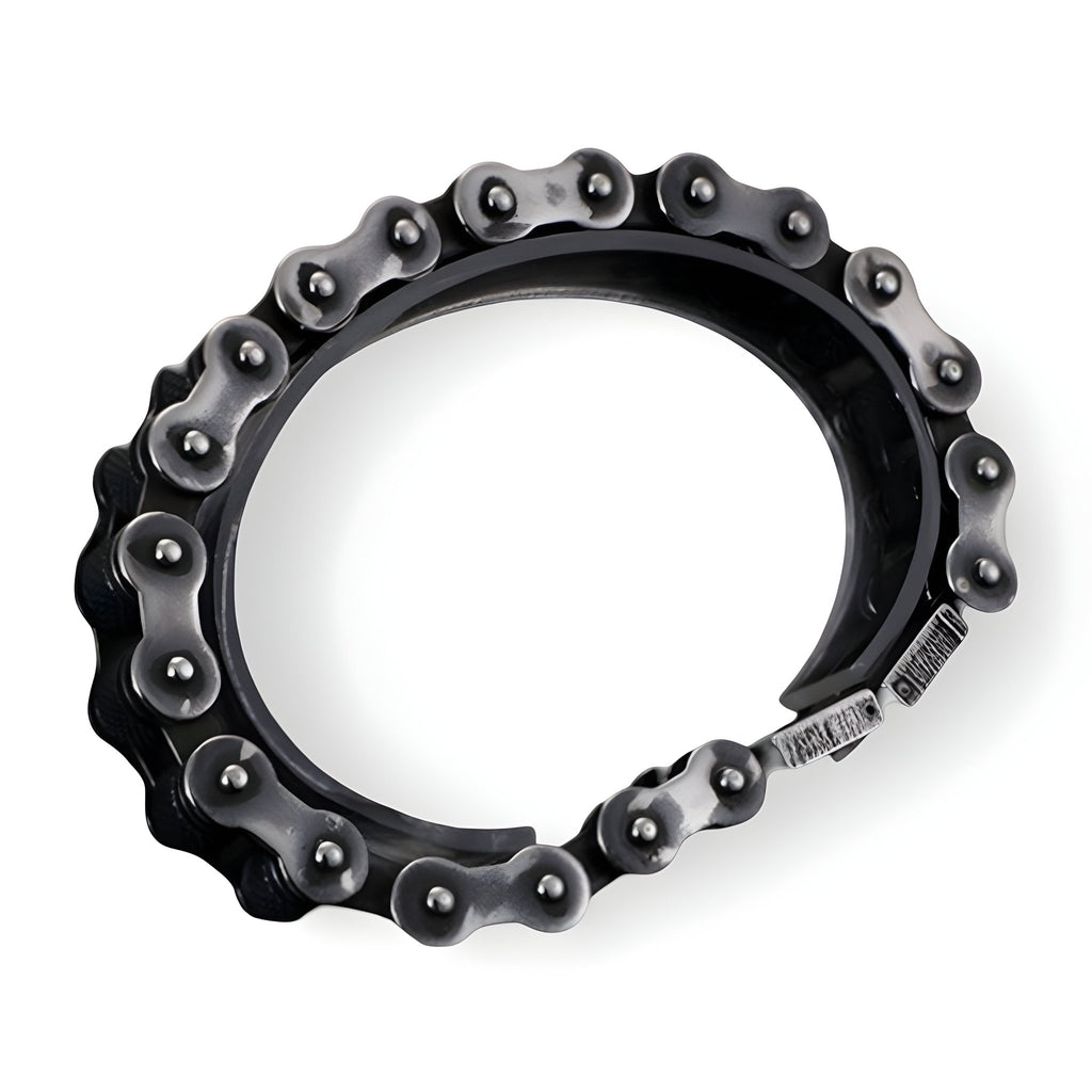 Bracelet chaîne noir en acier inoxydable avec maillons stylisés et fermoir sécurisé.