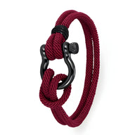 Bracelet cordon homme bordeaux avec fermoir mousqueton noir mat élégant.