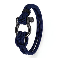 Bracelet cordon marine pour homme avec mousqueton noir en acier inoxydable.