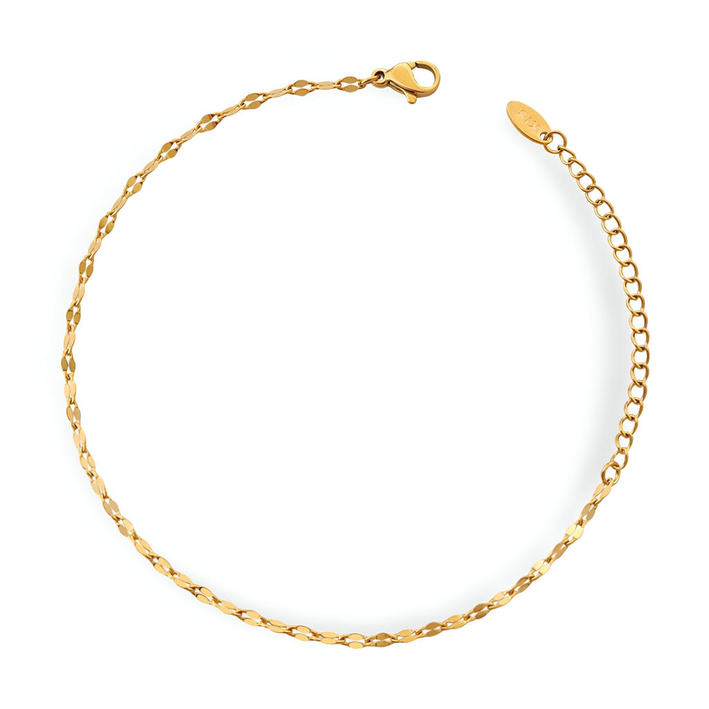 Bracelet fin en titane plaqué or avec maillons ovales délicats et fermoir mousqueton.