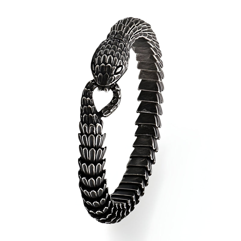 Bracelet serpent noir en acier inoxydable avec écailles détaillées et design ouvert.