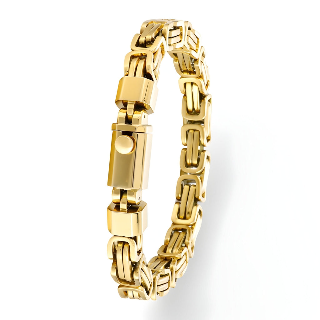 Bracelet homme en acier inoxydable doré à maille compacte avec fermoir sécurisé rectangulaire.