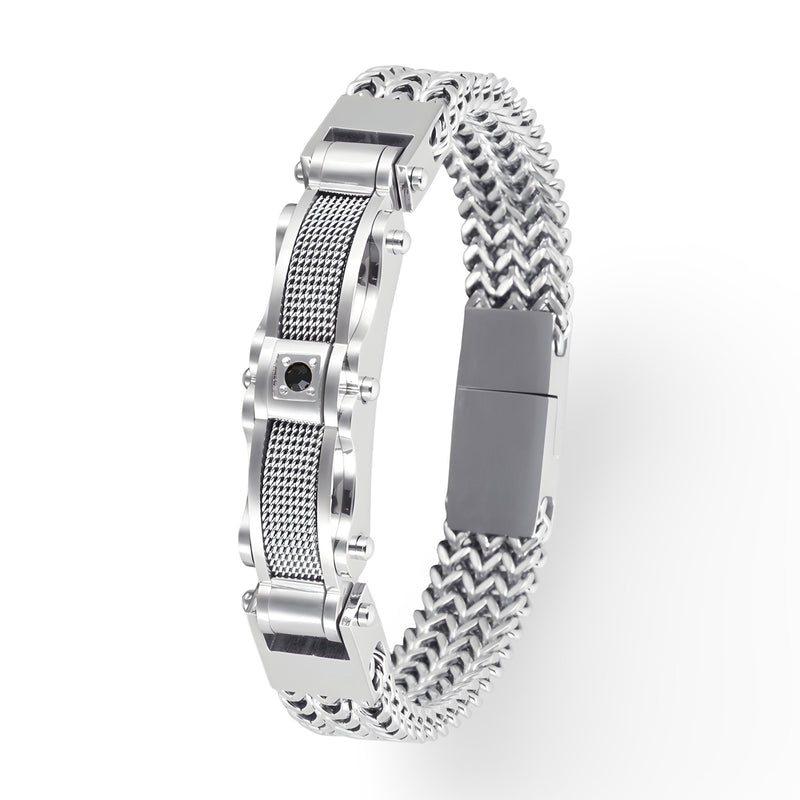 Bracelet en acier inoxydable argent avec mailles tressées et strass central serti, modèle Gaston.