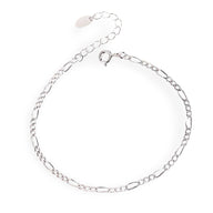 Bracelet fin en argent sterling à chaîne torsadée avec fermoir mousqueton et rallonge ajustable.