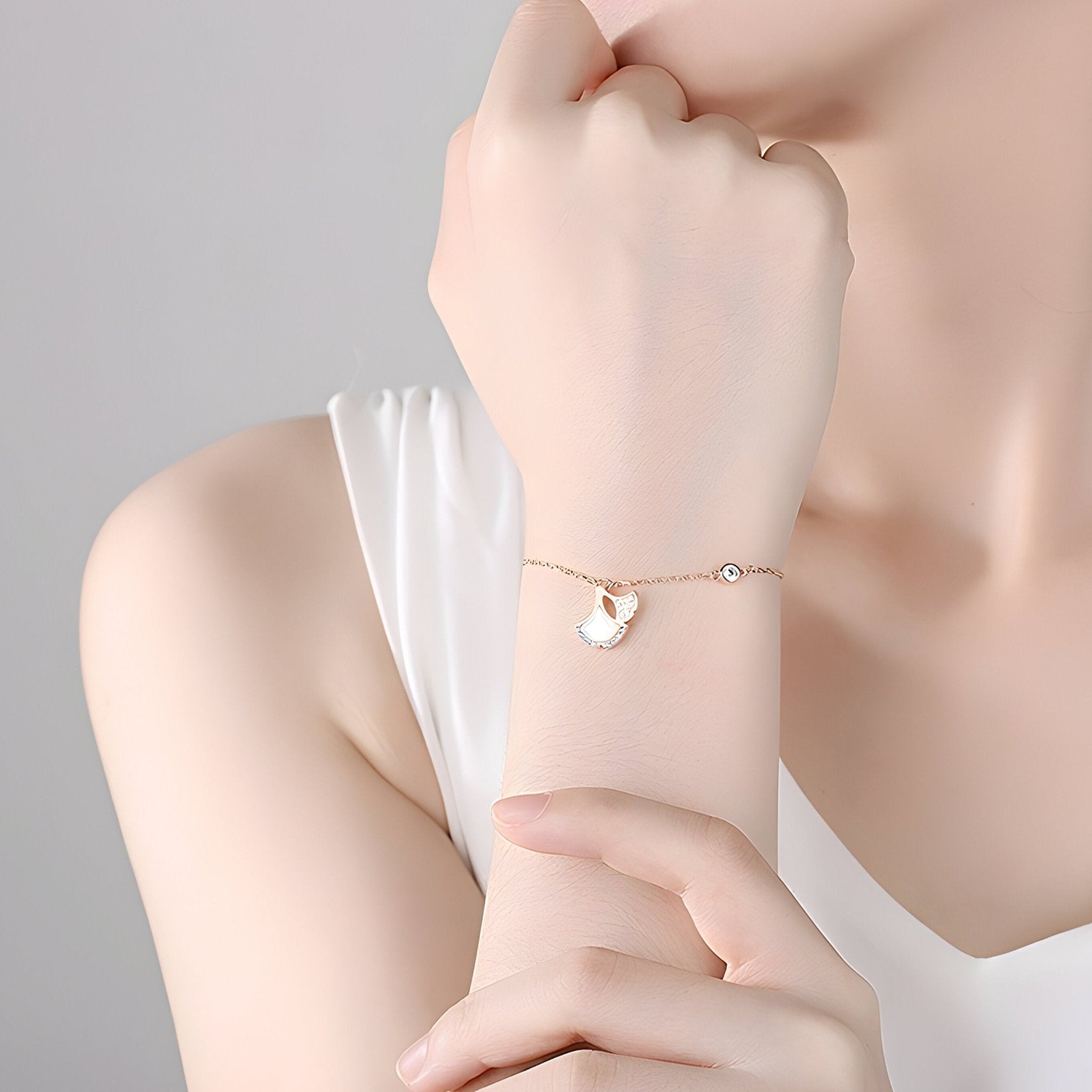 Bracelet en argent sterling pour femme, charm feuilles de ginkgo, modèle Ellie - La Boutique du Bracelet