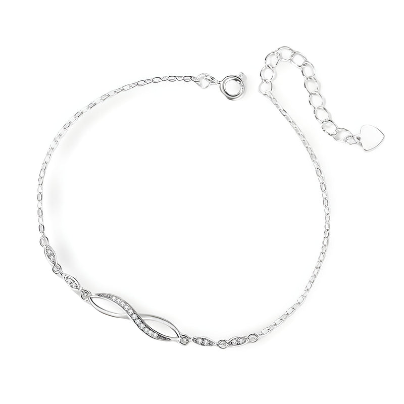 Bracelet fin en argent sterling avec charm infini orné de petites pierres brillantes, chaîne délicate ajustable.