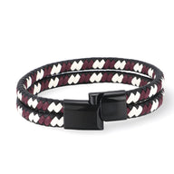 Bracelet en cuir tressé rouge, blanc et noir, fermoir noir mat, modèle double tour.
