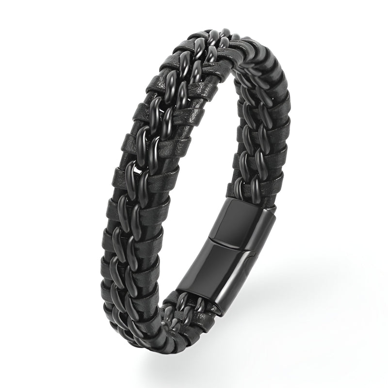 Bracelet en cuir noir tressé avec détails ondulés et fermoir métallique noir mat.