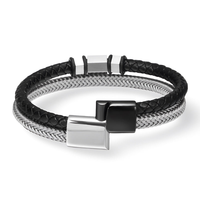 Bracelet homme en cuir noir tressé et cordon acier inoxydable avec fermoir métallique argenté et noir.