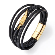 Bracelet en cuir noir multi-rangs avec motif plume doré et fermoir magnétique or.