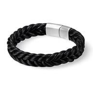 Bracelet homme torsadé en cuir noir avec fermoir magnétique en acier argenté.