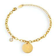 Bracelet en chaîne dorée à maillons ovales avec médaillon gravé Elisabeth II et petit zircon clair pendentif.